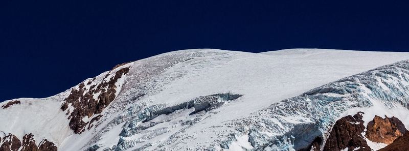 Glacier and penitentes in the Chilean Andes under a deep blue sky (photo 17 of 20)