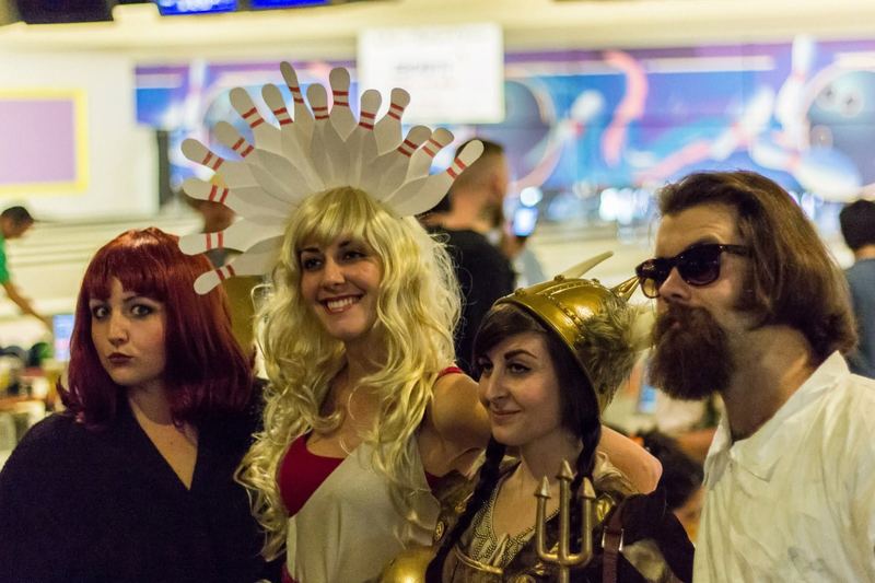 Lebowski Fest fans in costume in Los Angeles, 2013 (photo 11 of 23)