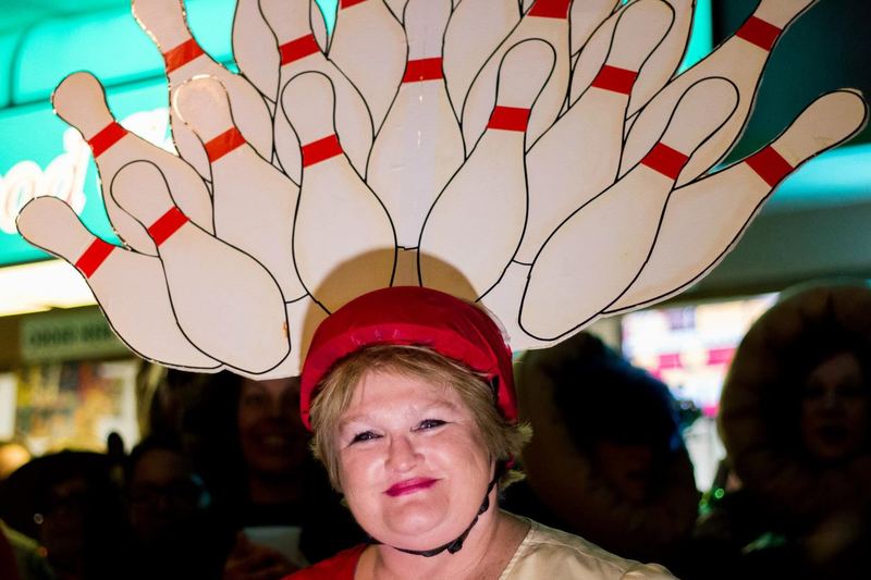 Lebowski Fest fans in costume in Los Angeles, 2013 (photo 12 of 23)